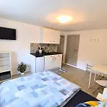 Narozi Lipno ゲストハウス 3*